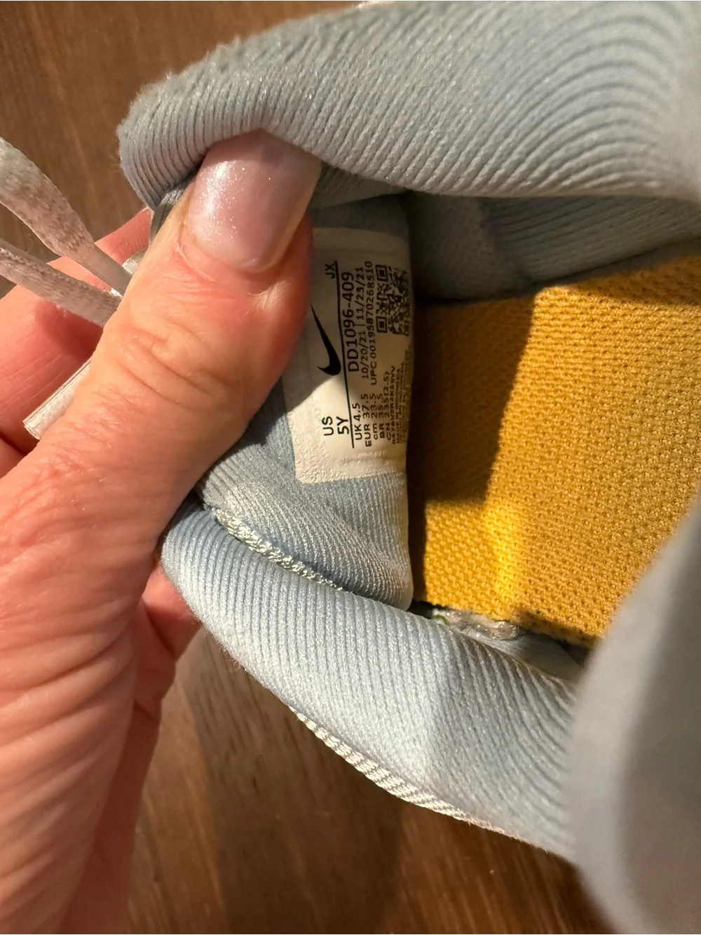 Nike breathable light